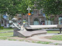 Памятники в Ереване: самые интересные скульптурные достопримечательности армянской столицы Монастырь Хор Вирап