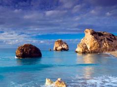 Сведения о Кипре: погода, разница во времени и температура воды