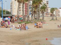 العطلات في إسبانيا: برشلونة خطيرة وآمنة ما تحتاج لمعرفته حول العطلات في إسبانيا